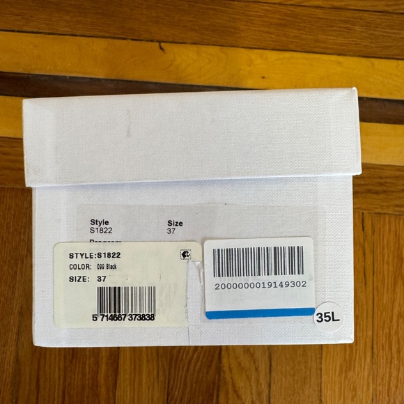 NEW Ganni Black Cutout Sandals - Picture 2 of 4